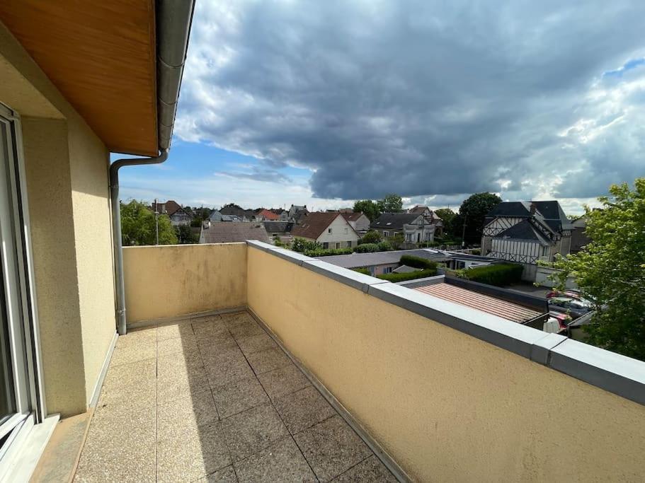 Persea Yourhosthelper Ouistreham Exterior foto